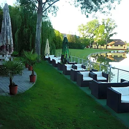 Hotel Corvus Aqua