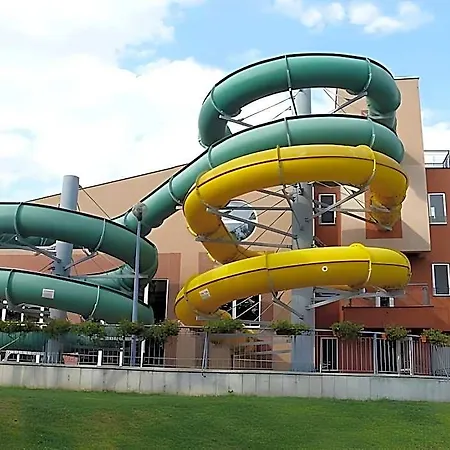 Corvus Aqua 3*