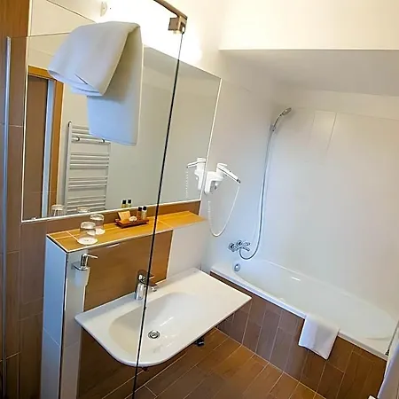 Corvus Aqua Hotel