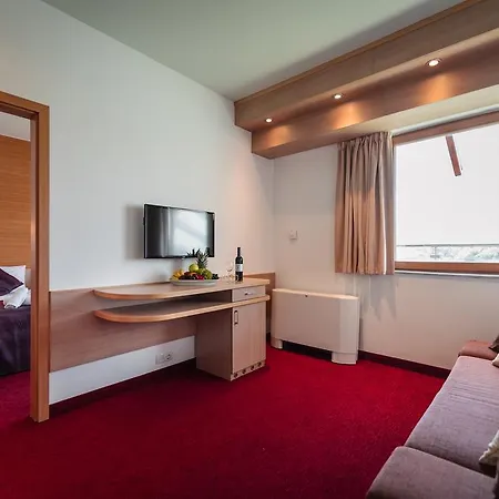 Corvus Aqua Hotel